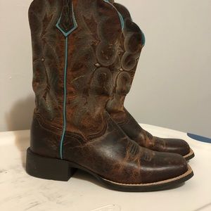 Womens Ariat Cowboy Boots